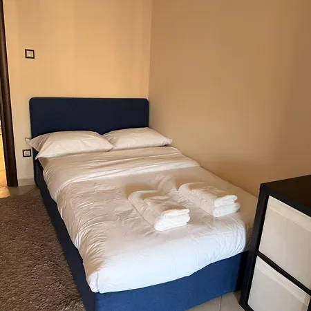 Oscar Apartment